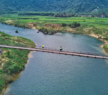 Bridge over Trooc river